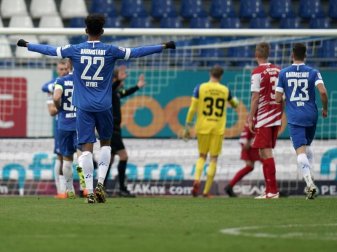 Die Niederlage der Würzburger Kickers bei Darmstadt 98 bleibt bestehen. Foto: Thomas Frey/dpa Die Niederlage der Würzburger Kickers bei Darmstadt 98 bleibt bestehen. Foto: Thomas Frey/dpa
