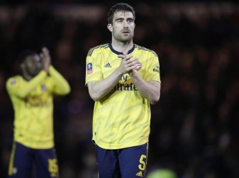 Kehrt in seine Heimat Griechenland zurück: Sokratis. Foto: Kirsty Wigglesworth/AP/dpa Kehrt in seine Heimat Griechenland zurück: Sokratis. Foto: Kirsty Wigglesworth/AP/dpa