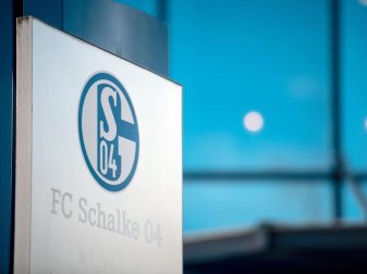 Schalke 04 hat sich auf Twitter mit Nachdruck gegen Rassismus sowie Ausgrenzung und für mehr Miteinander eingesetzt. Foto: Fabian Strauch/dpa Schalke 04 hat sich auf Twitter mit Nachdruck gegen Rassismus sowie Ausgrenzung und für mehr Miteinander eingesetzt. Foto: Fabian Strauch/dpa