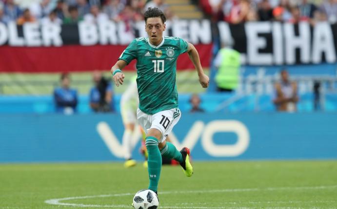 Özil kehrt deutscher Nationalmannschaft den Rücken zu