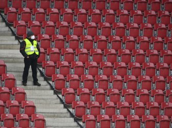 Geisterspiele als Gefahr für die Bundesliga Geisterspiele als Gefahr für die Bundesliga