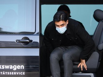 Leverkusens Nadiem Amiri ist positiv auf das Coronavirus getestet worden. Foto: Robert Michael/dpa-Zentralbild/dpa Leverkusens Nadiem Amiri ist positiv auf das Coronavirus getestet worden. Foto: Robert Michael/dpa-Zentralbild/dpa