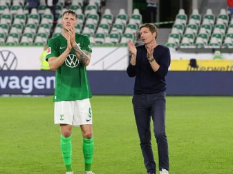 Oliver Glasner (r.) plant gegen Freiburg mit Weghorst Oliver Glasner (r.) plant gegen Freiburg mit Weghorst
