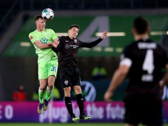 Yannick Gerhardt (l.) bleibt ein Wolf Yannick Gerhardt (l.) bleibt ein Wolf