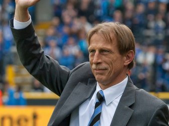 Christoph Daum wartet auf spannenden Jobangebote Christoph Daum wartet auf spannenden Jobangebote