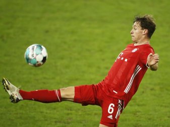 Auf Bayern-Mittelfeldprofi Joshua Kimmich kommt es gegen Hoffenheim mal wieder besonders an. Foto: Leon Kuegeler/Reuters/Pool/dpa Auf Bayern-Mittelfeldprofi Joshua Kimmich kommt es gegen Hoffenheim mal wieder besonders an. Foto: Leon Kuegeler/Reuters/Pool/dpa