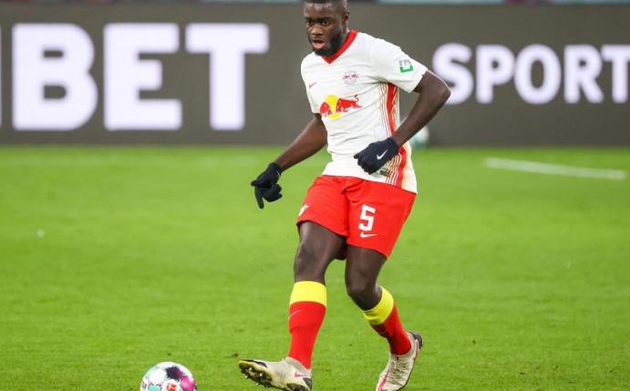 Hat bei RB Leipzig einen bis Ende Juni 2023 gültigen Vertrag: Dayot Upamecano. Foto: Jan Woitas/dpa-Zentralbild/dpa