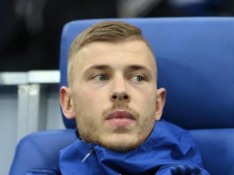 Will in Köln vieles auf Null stellen und sich für höhere Aufgaben empfehlen: Max Meyer. Foto: Ina Fassbender/dpa Will in Köln vieles auf Null stellen und sich für höhere Aufgaben empfehlen: Max Meyer. Foto: Ina Fassbender/dpa
