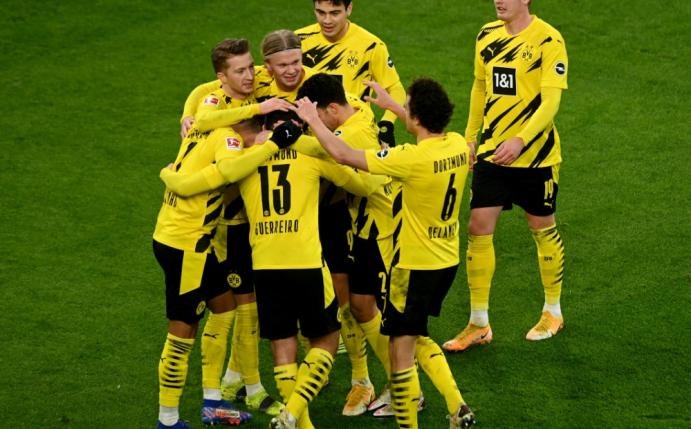 Borussia Dortmund gewinnt 3:1 gegen Augsburg