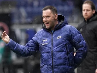 Ist zurück auf der Hertha-Bank: Pal Dardai. Foto: Thomas Frey/dpa Ist zurück auf der Hertha-Bank: Pal Dardai. Foto: Thomas Frey/dpa