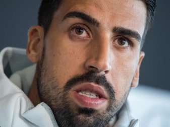 Unterschreibt am heutigen Montag wohl bei Hertha BSC: Sami Khedira kehrt in die Bundesliga zurück. Foto: picture alliance / Sebastian Gollnow/dpa Unterschreibt am heutigen Montag wohl bei Hertha BSC: Sami Khedira kehrt in die Bundesliga zurück. Foto: picture alliance / Sebastian Gollnow/dpa
