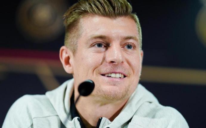Ist zu Corona-Zeiten selber etwas über seinen Kleidungsstil überrascht: Toni Kroos. Foto: Uwe Anspach/dpa