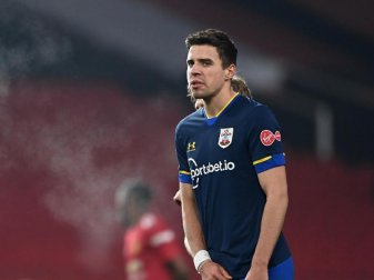 Die Rote Karte aus dem Spiel gegen Manchester United wurde annulliert: Jan Bednarek vom FC Southampton. Foto: Laurence Griffiths/PA Wire/dpa Die Rote Karte aus dem Spiel gegen Manchester United wurde annulliert: Jan Bednarek vom FC Southampton. Foto: Laurence Griffiths/PA Wire/dpa