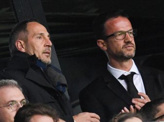 Haben Eintracht Frankfurt auf Königsklassen-Kurs gebracht: Trainer Adi Hütter (l) und Sportdirektor Fredi Bobic. Foto: Arne Dedert/dpa Haben Eintracht Frankfurt auf Königsklassen-Kurs gebracht: Trainer Adi Hütter (l) und Sportdirektor Fredi Bobic. Foto: Arne Dedert/dpa