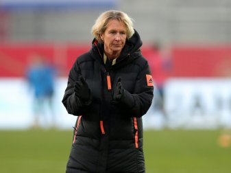 Martina Voss-Tecklenburg fehlen mehrere Spielerinnen Martina Voss-Tecklenburg fehlen mehrere Spielerinnen