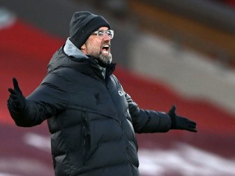 Im Clinch mit TV-Reporter: Jürgen Klopp Im Clinch mit TV-Reporter: Jürgen Klopp