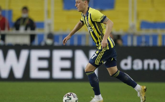 Özil scheitert mit Fenerbahce im Viertelfinale