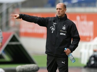 Niederlage in München: Zwickau-Coach Joe Enochs Niederlage in München: Zwickau-Coach Joe Enochs