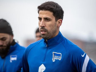 Kehrt mit Hertha BSC nach Stuttgart zurück: Sami Khedira. Foto: Andreas Gora/dpa Kehrt mit Hertha BSC nach Stuttgart zurück: Sami Khedira. Foto: Andreas Gora/dpa