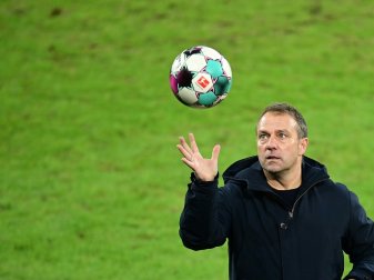 Bayern-Trainer Hansi Flick schaut nach vorne Bayern-Trainer Hansi Flick schaut nach vorne