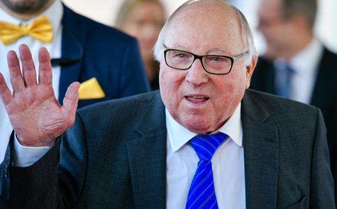 Seeler wartet noch auf Impfangebot