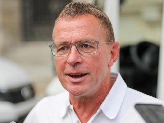 Würde gern in England arbeiten: Ralf Rangnick. Foto: Jan Woitas/dpa-Zentralbild/dpa Würde gern in England arbeiten: Ralf Rangnick. Foto: Jan Woitas/dpa-Zentralbild/dpa