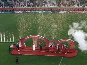 Bei der Club-WM wurde allen am Turnier Beteiligten «dringend empfohlen, physischen Kontakt zu vermeiden.». Foto: Mahmoud Hefnawy/dpa