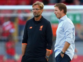 Treffen mit ihren Teams in Budapest aufeinander: Liverpool-Coach Jürgen Klopp (l) und Leipzigs Julian Nagelsmann. Foto: Dave Thompson/AP/dpa Treffen mit ihren Teams in Budapest aufeinander: Liverpool-Coach Jürgen Klopp (l) und Leipzigs Julian Nagelsmann. Foto: Dave Thompson/AP/dpa