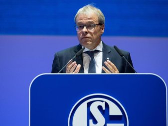 Ex-Finanzvorstand Peter Peters wird für den Aufsichtsrat beim FC Schalke kandidieren. Foto: Guido Kirchner/dpa Ex-Finanzvorstand Peter Peters wird für den Aufsichtsrat beim FC Schalke kandidieren. Foto: Guido Kirchner/dpa
