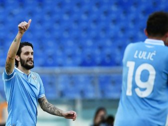 Luis Alberto schießt das Tor des Tages für Lazio Rom Luis Alberto schießt das Tor des Tages für Lazio Rom