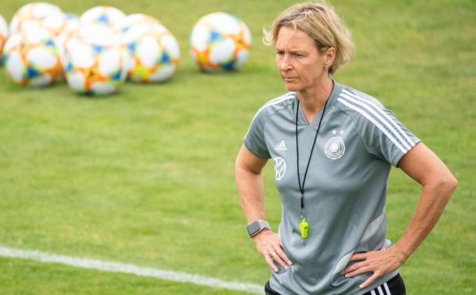 Bundestrainerin der deutschen Frauenfußball-Nationalmannschaft: Martina Voss-Tecklenburg. Foto: Sebastian Gollnow/dpa