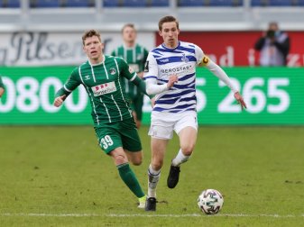 Vizekapitän Florian Riedel (l.) vorerst suspendiert Vizekapitän Florian Riedel (l.) vorerst suspendiert