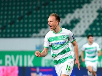 Fürths Havard Nielsen feiert sein Tor zum 1:1. Foto: Matthias Merz/dpa Fürths Havard Nielsen feiert sein Tor zum 1:1. Foto: Matthias Merz/dpa