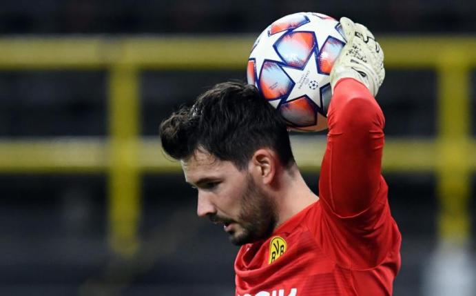 BVB-Keeper Roman Bürki ist wider fit. Foto: Bernd Thissen/dpa