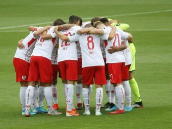 Regensburg gewinnt mit 1:0 gegen Paderborn Regensburg gewinnt mit 1:0 gegen Paderborn