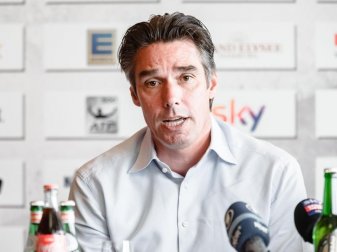 Der ehemalige Wimbledonsieger Michael Stich ist auch Mitglied im Hamburger SV. Foto: Markus Scholz/dpa Der ehemalige Wimbledonsieger Michael Stich ist auch Mitglied im Hamburger SV. Foto: Markus Scholz/dpa