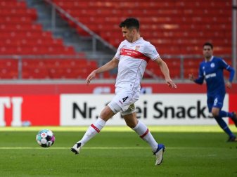 Soll beim VfB Stuttgart verlängern: Marc Oliver Kempf. Foto: Sebastian Gollnow/dpa Soll beim VfB Stuttgart verlängern: Marc Oliver Kempf. Foto: Sebastian Gollnow/dpa