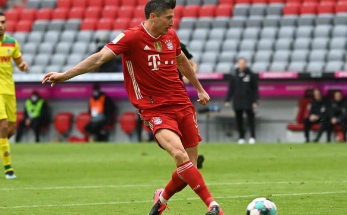 Zeigte sich auch gegen Köln treffsicher: Bayern-Torjäger Robert Lewandowski. Foto: Sven Hoppe/dpa