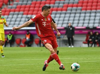 Zeigte sich auch gegen Köln treffsicher: Bayern-Torjäger Robert Lewandowski. Foto: Sven Hoppe/dpa Zeigte sich auch gegen Köln treffsicher: Bayern-Torjäger Robert Lewandowski. Foto: Sven Hoppe/dpa