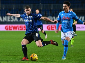 Robin Gosens (l.) verhilft Bergamo zum 2:0-Sieg Robin Gosens (l.) verhilft Bergamo zum 2:0-Sieg