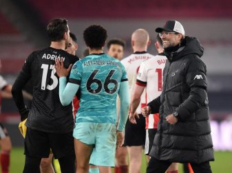 Erleichtert: Liverpool-Coach Jürgen Klopp nach dem Sieg seines Teams über Sheffield United. Foto: Oli Scarff/PA Wire/dpa Erleichtert: Liverpool-Coach Jürgen Klopp nach dem Sieg seines Teams über Sheffield United. Foto: Oli Scarff/PA Wire/dpa