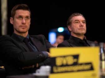 Sebastian Kehl (l) wird im Sommer 2022 Michael Zorc (r) als BVB-Sportdirektor ablösen. Foto: Bernd Thissen/dpa Sebastian Kehl (l) wird im Sommer 2022 Michael Zorc (r) als BVB-Sportdirektor ablösen. Foto: Bernd Thissen/dpa
