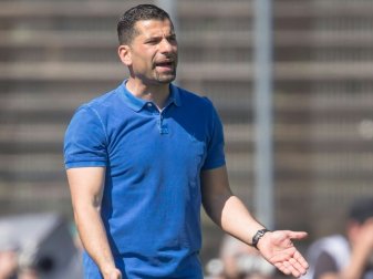 Grammozis wird fünfter Schalke-Trainer der Saison Grammozis wird fünfter Schalke-Trainer der Saison