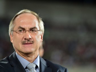 Ulli Stielike lobt Real-Star Toni Kroos Ulli Stielike lobt Real-Star Toni Kroos