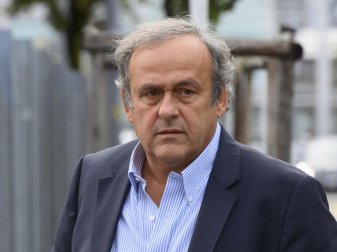 Der ehemalige UEFA-Chef Michel Platini genießt derzeit «den Luxus, Zeit zu haben». Foto: Anthony Anex/KEYSTONE/dpa Der ehemalige UEFA-Chef Michel Platini genießt derzeit «den Luxus, Zeit zu haben». Foto: Anthony Anex/KEYSTONE/dpa