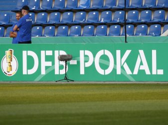 Das abgesagte Viertelfinale im DFB-Pokal zwischen Jahn Regensburg und Werder Bremen wird am 7. April nachgeholt. Foto: Joachim Sielski/dpa Das abgesagte Viertelfinale im DFB-Pokal zwischen Jahn Regensburg und Werder Bremen wird am 7. April nachgeholt. Foto: Joachim Sielski/dpa