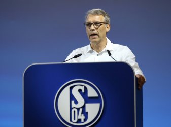Peter Knäbel plant auf Schalke in alle Richtungen Peter Knäbel plant auf Schalke in alle Richtungen