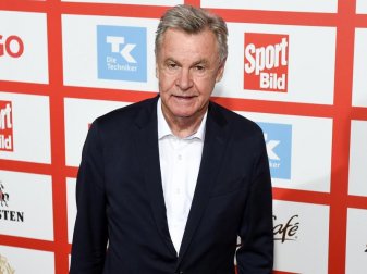 Spricht sich gegen Ausstiegsklauseln aus: Ottmar Hitzfeld. Foto: Axel Heimken/dpa Spricht sich gegen Ausstiegsklauseln aus: Ottmar Hitzfeld. Foto: Axel Heimken/dpa