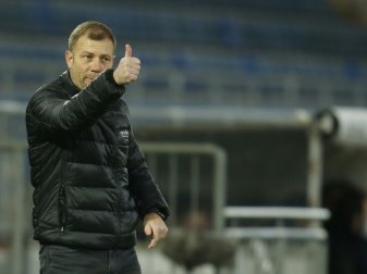 Bielefelds Trainer Frank Kramer erklärt Wechsel-Wirrwarr Bielefelds Trainer Frank Kramer erklärt Wechsel-Wirrwarr