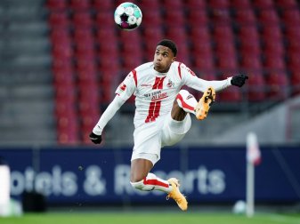 Gelbe Karte von Ismail Jakobs wurde annuliert Gelbe Karte von Ismail Jakobs wurde annuliert